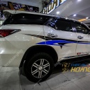 Tem Xe Toyota Fortuner - TFO014